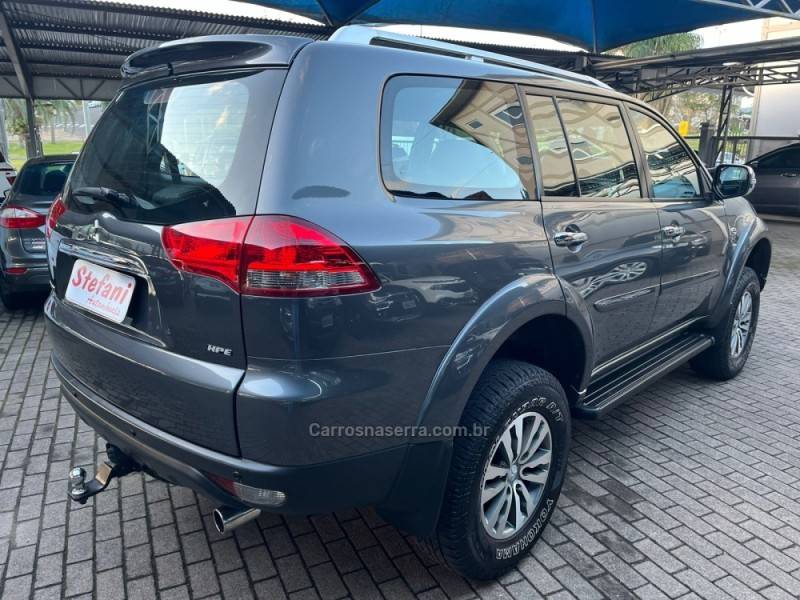 MITSUBISHI - PAJERO - 2017/2018 - Cinza - R$ 174.900,00