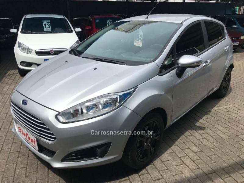 FORD - FIESTA - 2014/2015 - Prata - R$ 45.900,00