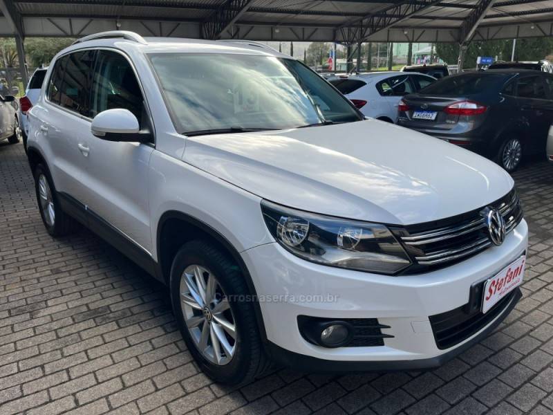 VOLKSWAGEN - TIGUAN - 2013/2013 - Branca - R$ 68.900,00