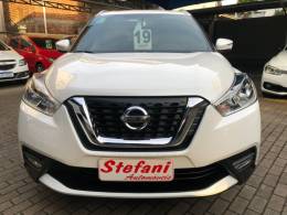 NISSAN - KICKS - 2018/2019 - Branca - R$ 85.900,00