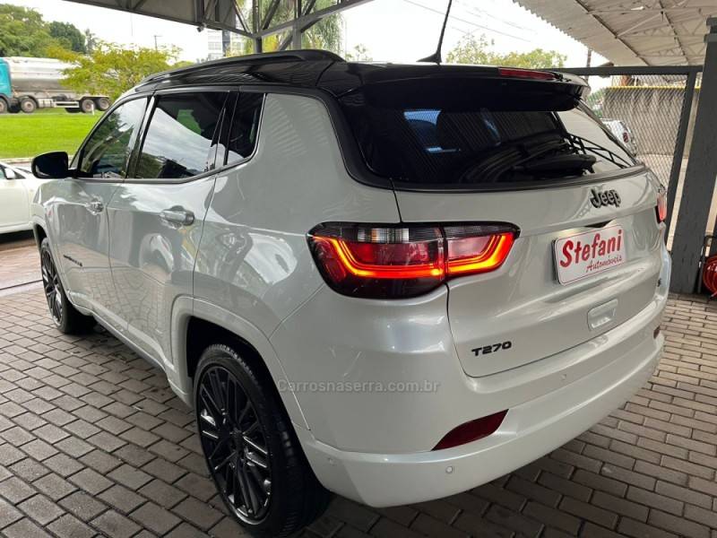 JEEP - COMPASS - 2022/2023 - Branca - R$ 169.000,00
