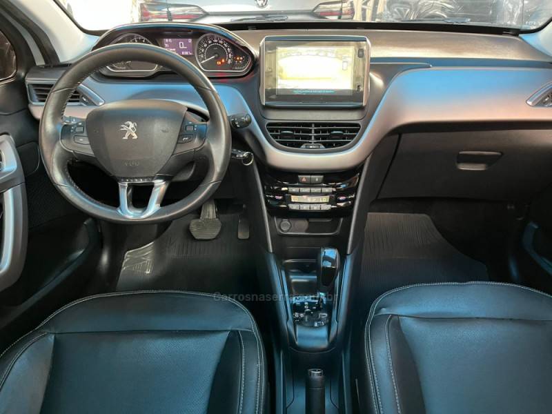 PEUGEOT - 208 - 2017/2018 - Prata - R$ 65.900,00