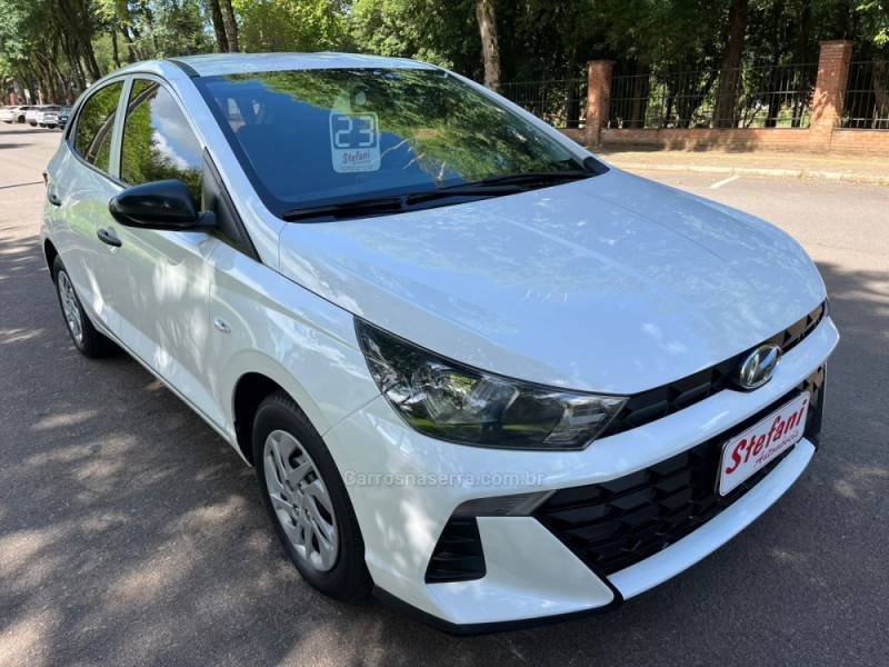 HYUNDAI - HB20 - 2022/2023 - Branca - R$ 67.900,00