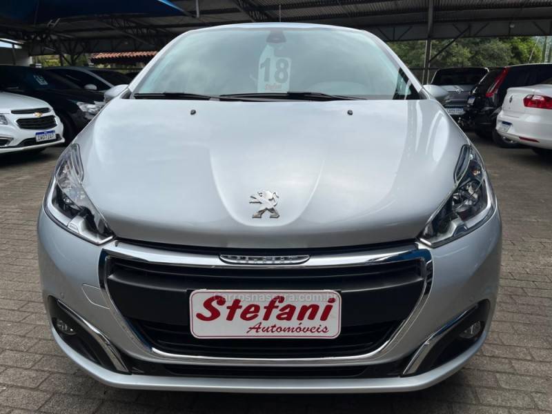 PEUGEOT - 208 - 2017/2018 - Prata - R$ 65.900,00