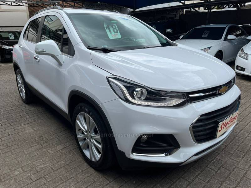 CHEVROLET - TRACKER - 2017/2018 - Branca - R$ 92.000,00