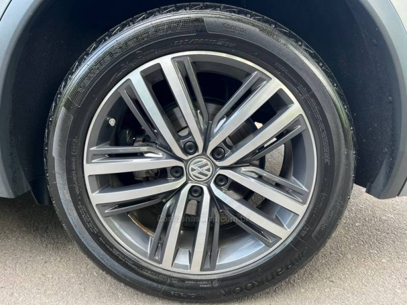VOLKSWAGEN - TIGUAN - 2024/2024 - Prata - R$ 228.000,00