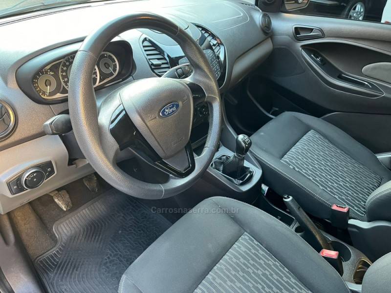 FORD - KA - 2016/2017 - Branca - R$ 47.900,00