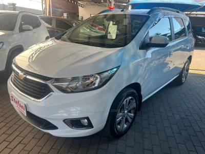 CHEVROLET - SPIN - 2021/2022 - Branca - R$ 84.900,00
