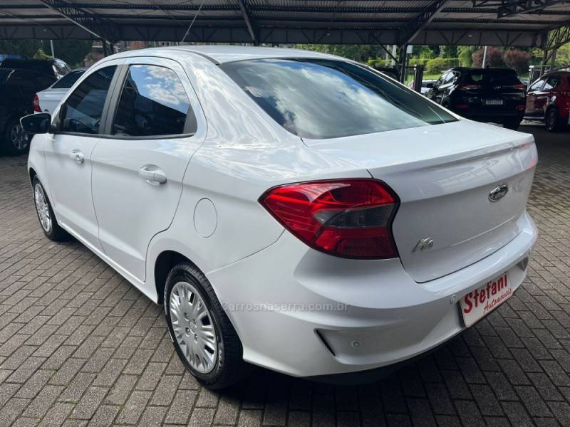 FORD - KA - 2020/2021 - Branca - R$ 66.900,00