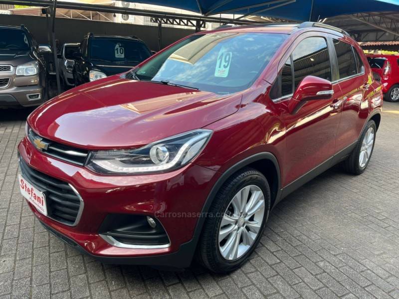 CHEVROLET - TRACKER - 2019/2019 - Vinho - R$ 97.900,00