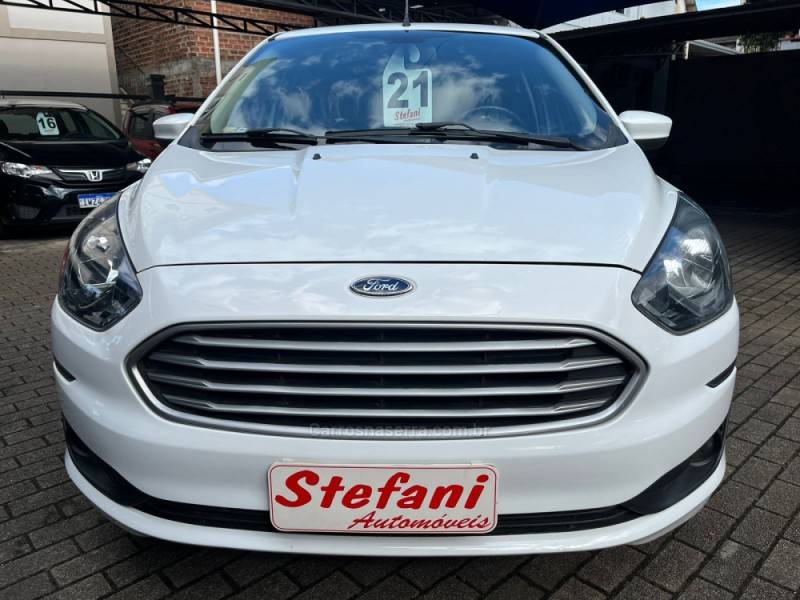 FORD - KA - 2020/2021 - Branca - R$ 66.900,00