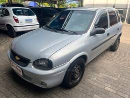 CHEVROLET - CORSA - 2000/2001 - Prata - R$ 10.500,00