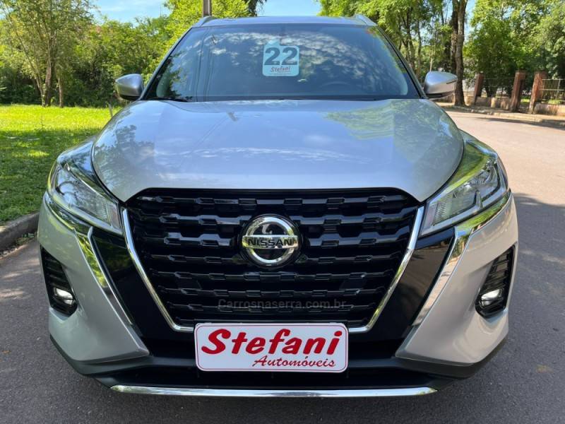 NISSAN - KICKS - 2021/2022 - Prata - R$ 101.000,00