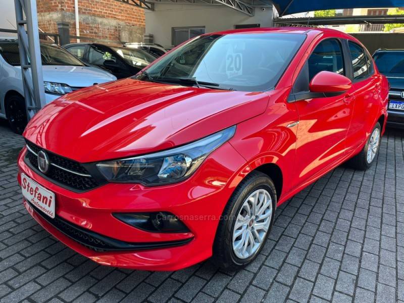 FIAT - CRONOS - 2019/2020 - Vermelha - R$ 68.000,00