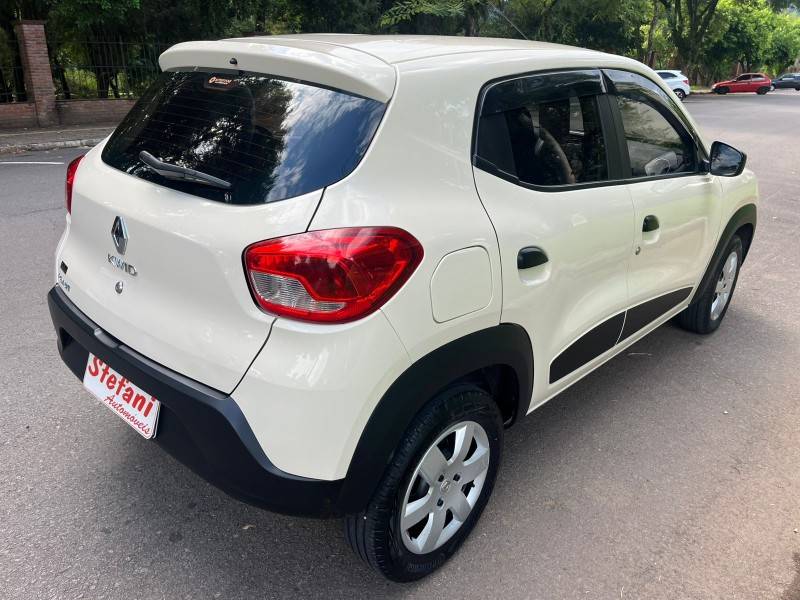 RENAULT - KWID - 2018/2018 - Bege - R$ 38.900,00