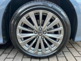 TOYOTA - COROLLA - 2023/2024 - Cinza - R$ 148.900,00