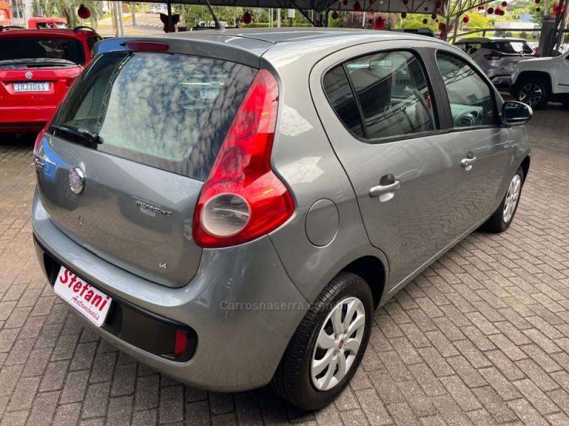 FIAT - PALIO - 2012/2013 - Cinza - R$ 39.900,00