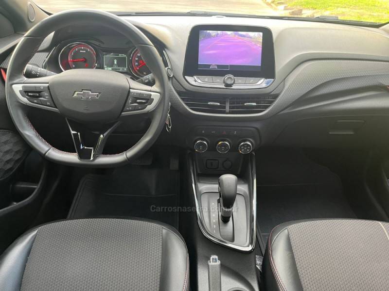CHEVROLET - ONIX - 2023/2024 - Cinza - R$ 99.000,00