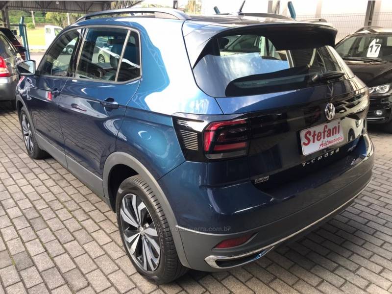 VOLKSWAGEN - T-CROSS - 2020/2021 - Azul - R$ 104.900,00