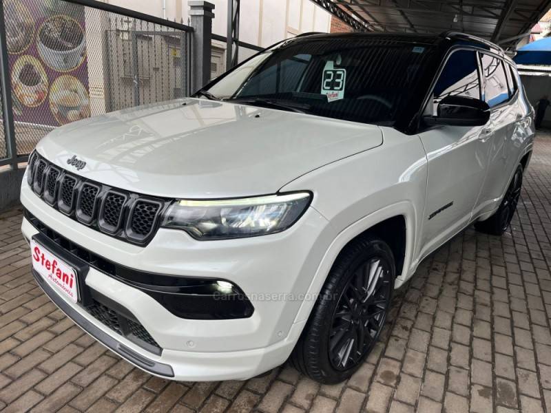 JEEP - COMPASS - 2022/2023 - Branca - R$ 169.000,00