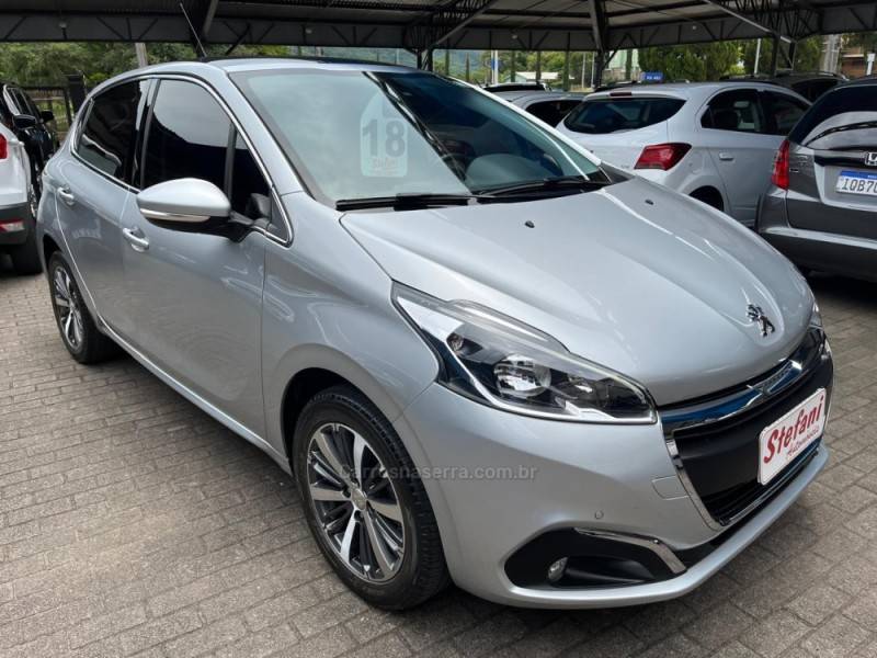 PEUGEOT - 208 - 2017/2018 - Prata - R$ 65.900,00