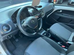 VOLKSWAGEN - UP - 2018/2019 - Branca - R$ 63.900,00