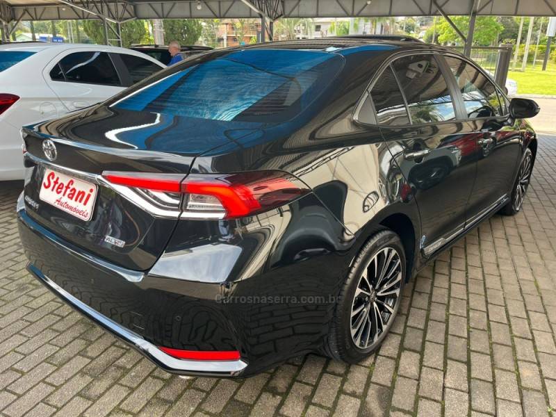 TOYOTA - COROLLA - 2024/2024 - Preta - R$ 171.000,00