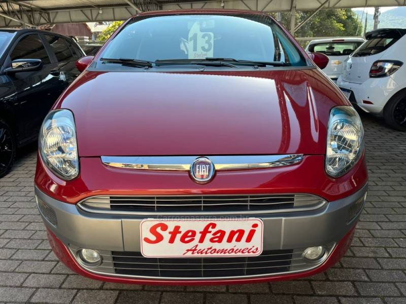 FIAT - PUNTO - 2012/2013 - Vermelha - R$ 41.900,00