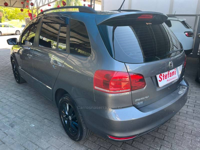 VOLKSWAGEN - SPACEFOX - 2015/2015 - Cinza - R$ 56.900,00