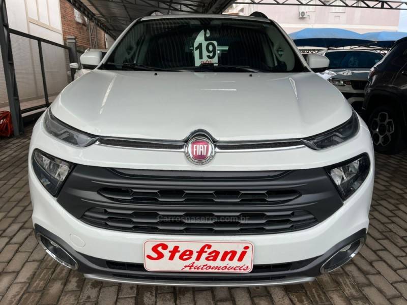FIAT - TORO - 2018/2019 - Branca - R$ 104.900,00