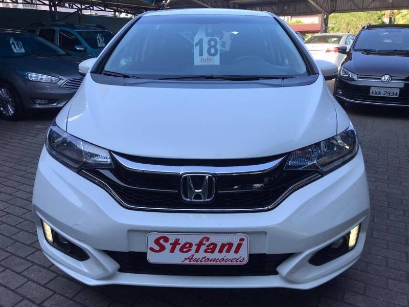 HONDA - FIT - 2017/2018 - Branca - R$ 79.900,00