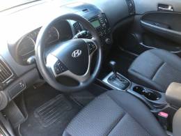 HYUNDAI - I30 - 2011/2012 - Preta - R$ 47.900,00