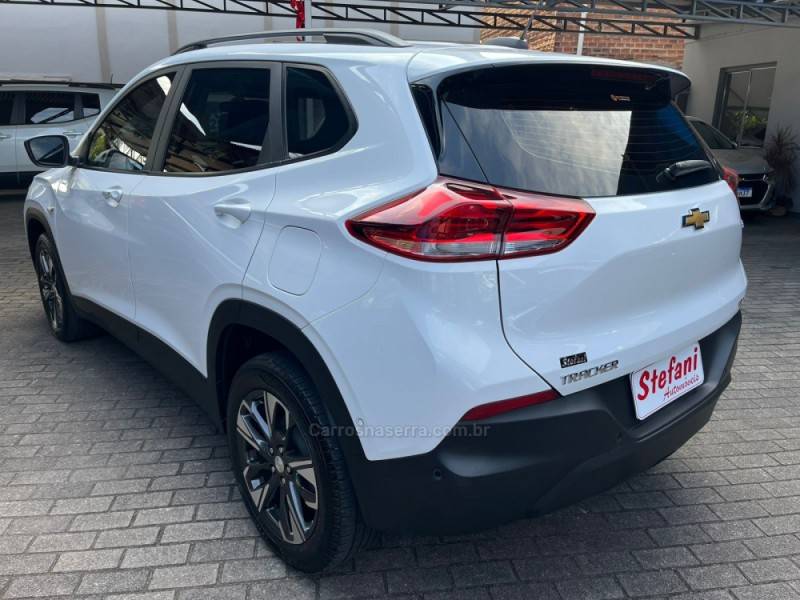 CHEVROLET - TRACKER - 2021/2022 - Branca - R$ 101.000,00