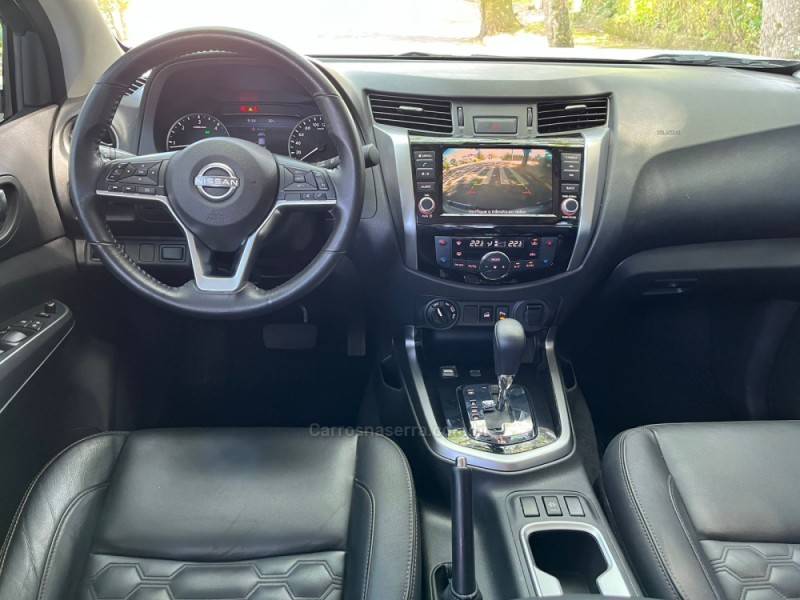 NISSAN - FRONTIER - 2023/2024 - Prata - R$ 219.900,00