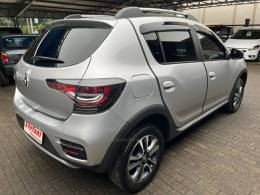 RENAULT - SANDERO - 2020/2021 - Prata - R$ 74.900,00