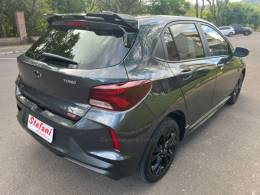 CHEVROLET - ONIX - 2023/2024 - Cinza - R$ 99.000,00