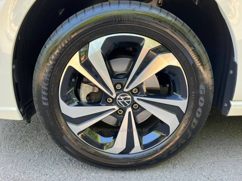 VOLKSWAGEN - VIRTUS - 2024/2025 - Branca - R$ 119.000,00