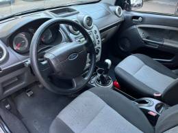 FORD - FIESTA - 2011/2012 - Prata - R$ 35.900,00