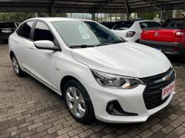 CHEVROLET - ONIX - 2023/2024 - Branca - R$ 96.900,00