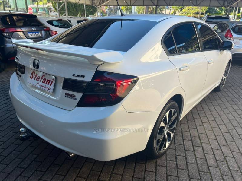 HONDA - CIVIC - 2014/2015 - Branca - R$ 79.000,00