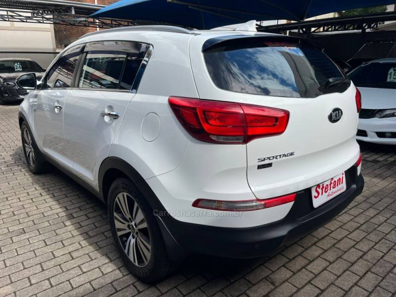 KIA MOTORS - SPORTAGE - 2015/2015 - Branca - R$ 88.900,00