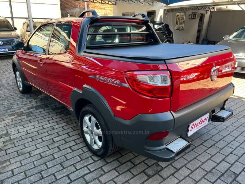 FIAT - STRADA - 2018/2019 - Vermelha - R$ 79.000,00