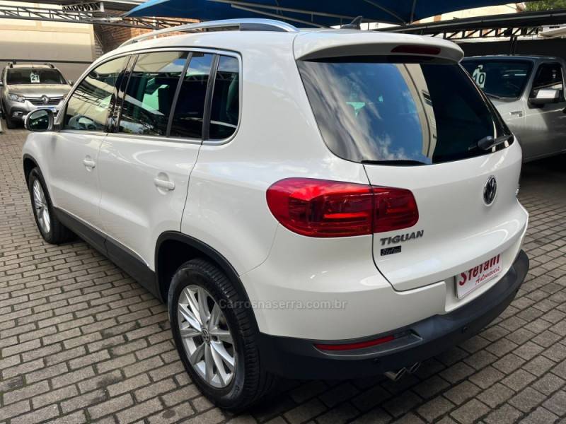 VOLKSWAGEN - TIGUAN - 2013/2013 - Branca - R$ 68.900,00