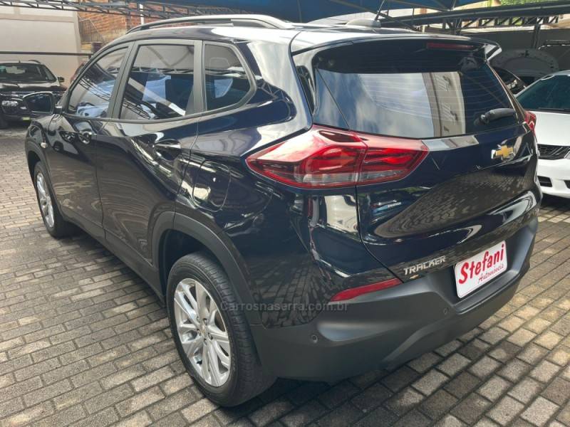 CHEVROLET - TRACKER - 2022/2023 - Azul - R$ 105.900,00