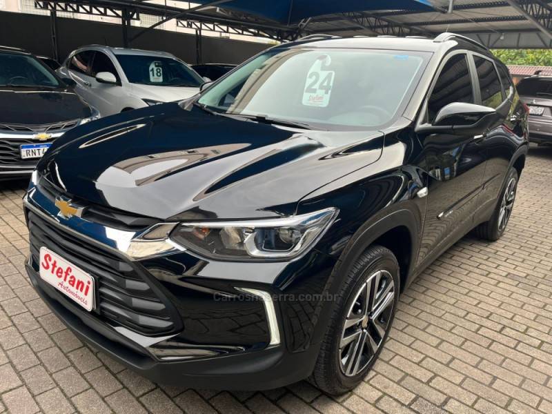 CHEVROLET - TRACKER - 2023/2024 - Preta - R$ 111.900,00