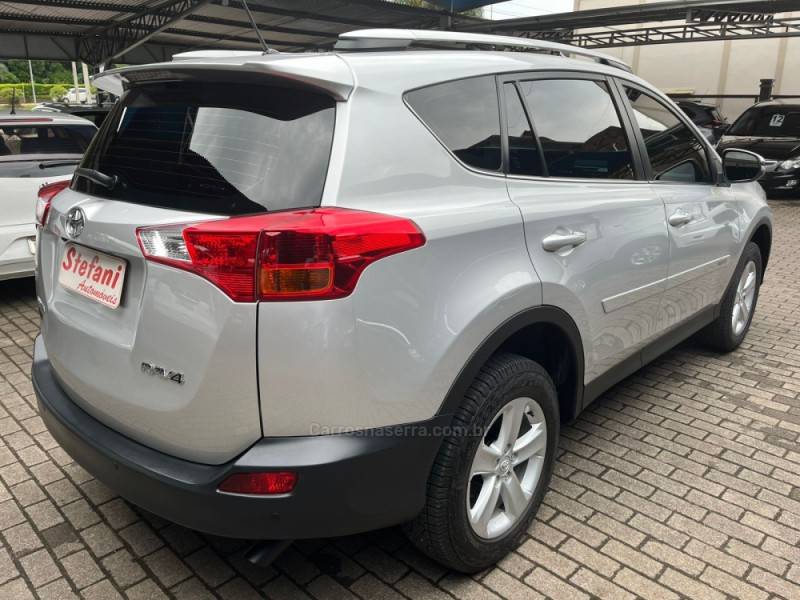 TOYOTA - RAV4 - 2014/2014 - Prata - R$ 86.900,00