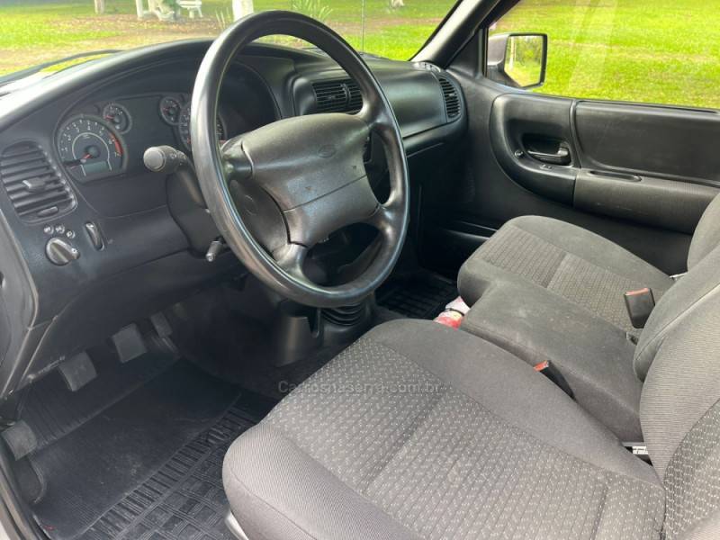 FORD - RANGER - 2009/2010 - Prata - R$ 58.900,00