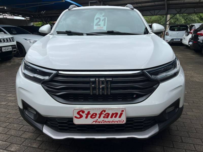 FIAT - STRADA - 2021/2021 - Branca - R$ 98.900,00