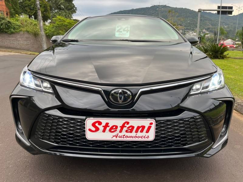 TOYOTA - COROLLA - 2024/2024 - Preta - R$ 149.000,00