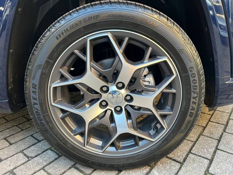JEEP - COMMANDER - 2022/2022 - Azul - R$ 172.000,00